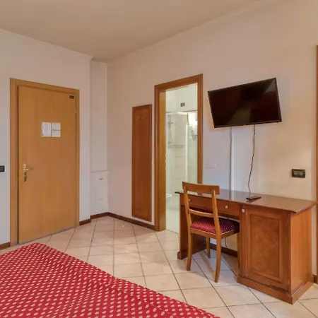 Primotel Hotel 4*