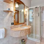 Primotel Hotel 4*